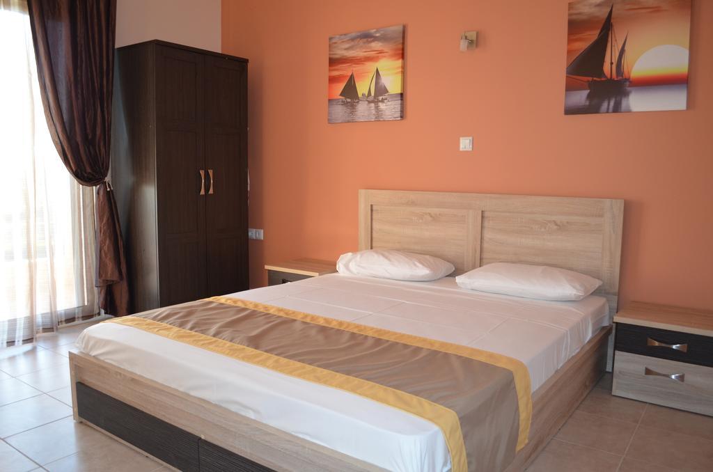 לימנריה Thassos Grand Villas Apartments & Studios חדר תמונה