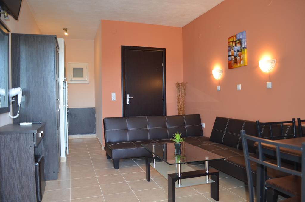 לימנריה Thassos Grand Villas Apartments & Studios חדר תמונה