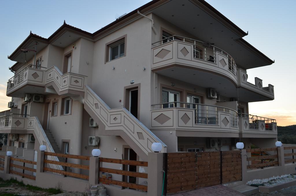 לימנריה Thassos Grand Villas Apartments & Studios מראה חיצוני תמונה