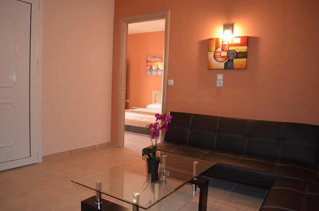 לימנריה Thassos Grand Villas Apartments & Studios מראה חיצוני תמונה